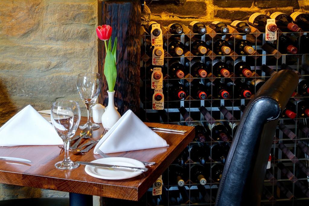 The Old White Lion Hotel Haworth Εξωτερικό φωτογραφία